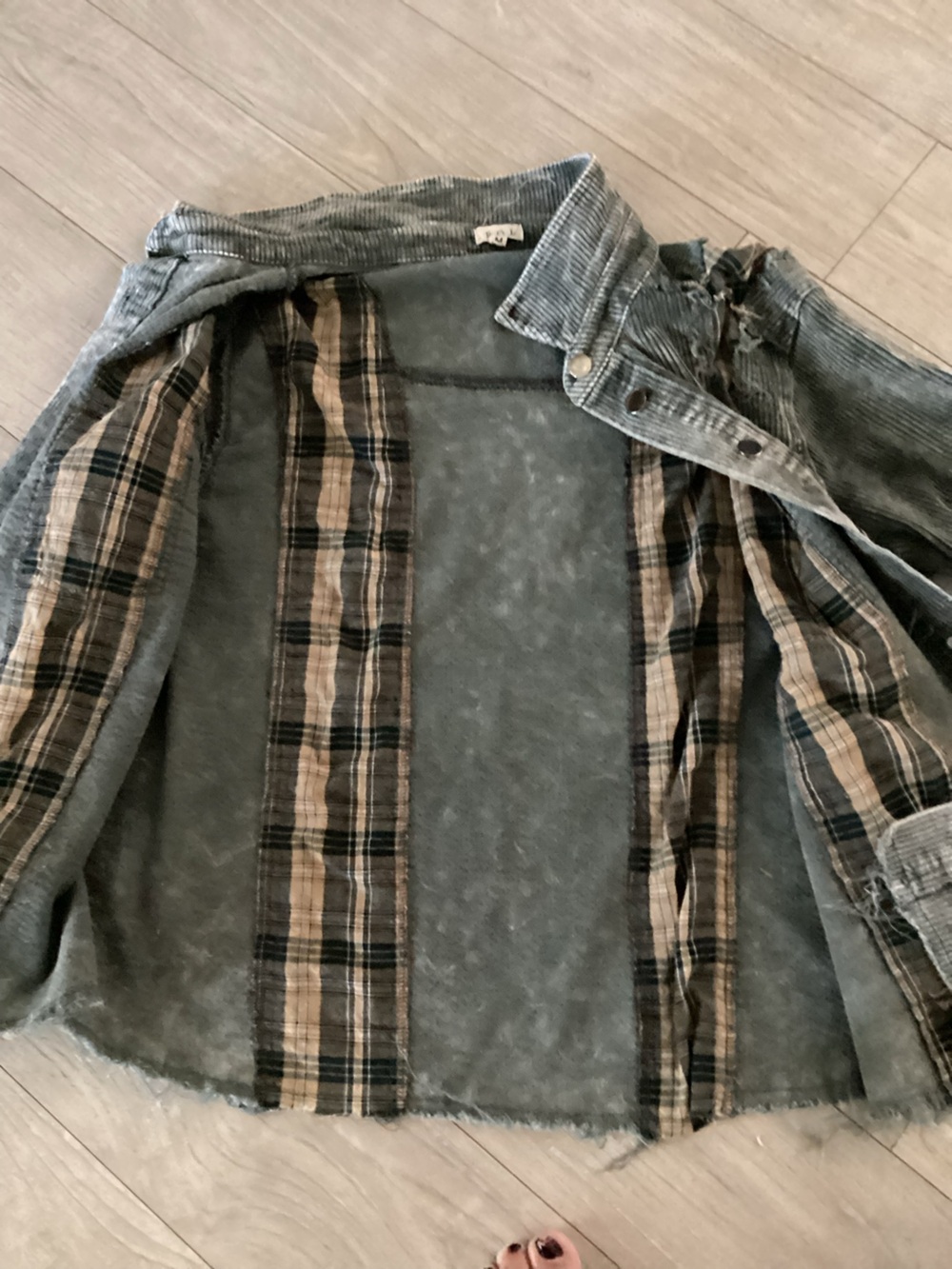 POL Washed Gray Corduroy Shirt Jacket with Patchwork - Picture 2 of 8